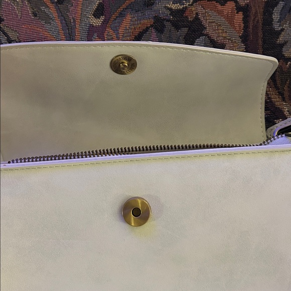 Joy Susan Womens Elegant Cream Luna Crescent Shoulder Bag - Picture 4 of 4